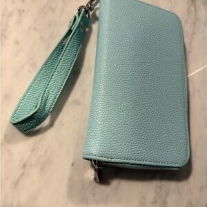 Thirty-One Light Blue Wristlet Wallet